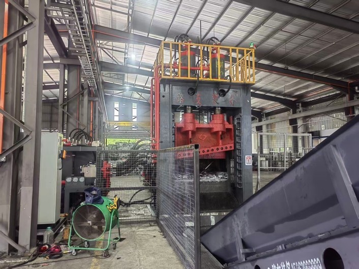 國外地區(qū)路友630龍門剪調(diào)試順利，稍后將正式展開生產(chǎn)