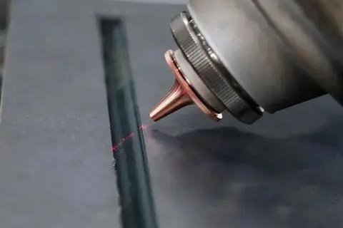 技術(shù)干貨 | 加速智能化浪潮，用編程實(shí)現(xiàn)坡口轉(zhuǎn)角“一刀流”